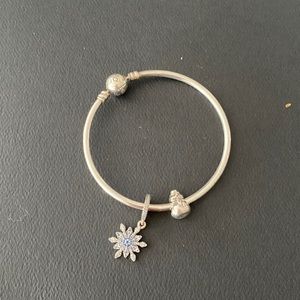 Original PANDORA charm bracelet. Limited Edition with added charm